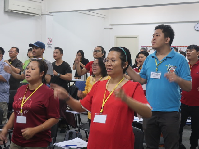 Langham Preaching training in East Malaysia, worship session.